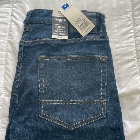 Southern Tide men’s Denim Jeans. Charleston Fit. Multiple sizes. NWT - Picture 1 of 5